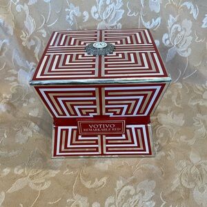 Remarkable Red Soziety Decorative Boxed Candle